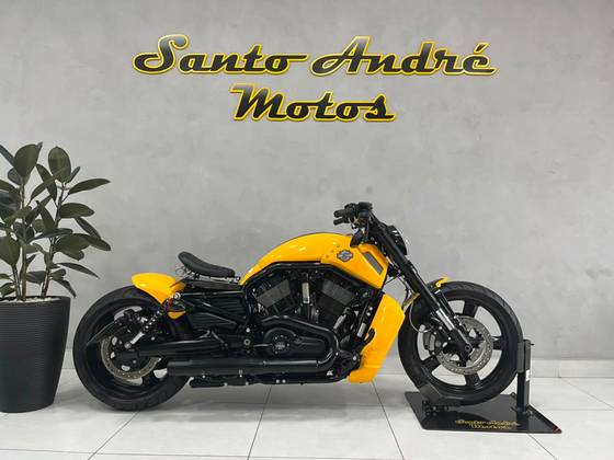 HARLEY-DAVIDSON V-ROD MUSCLE 